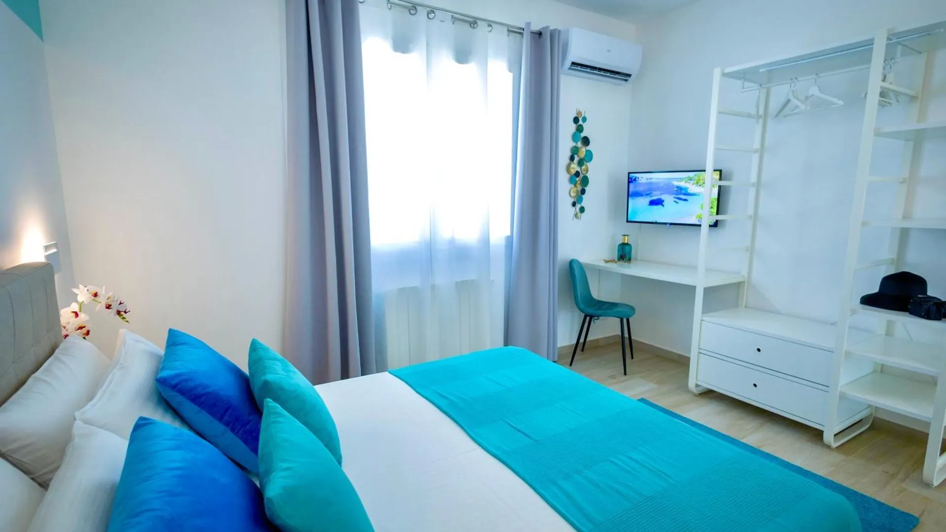 Golden Holiday 2 Ville Con Piscine Indipendenti E Separate Terrasini Villa