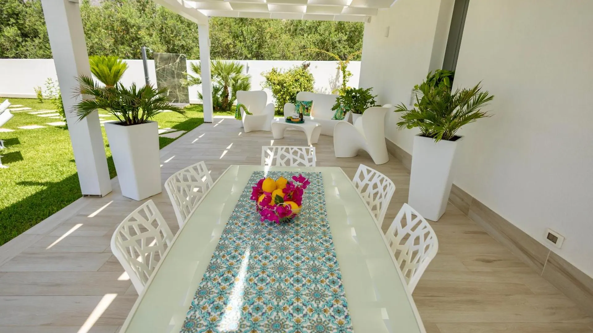 Golden Holiday 2 Ville Con Piscine Indipendenti E Separate Terrasini Italy